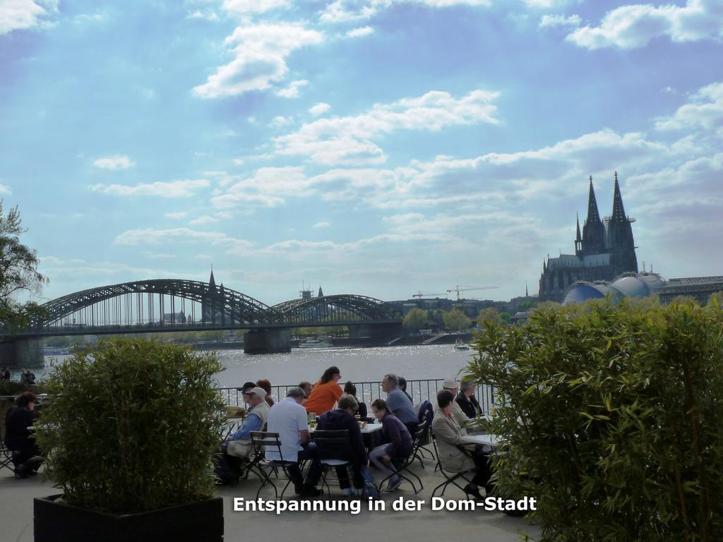 Airport Hotel Karsten Köln Ngoại thất bức ảnh